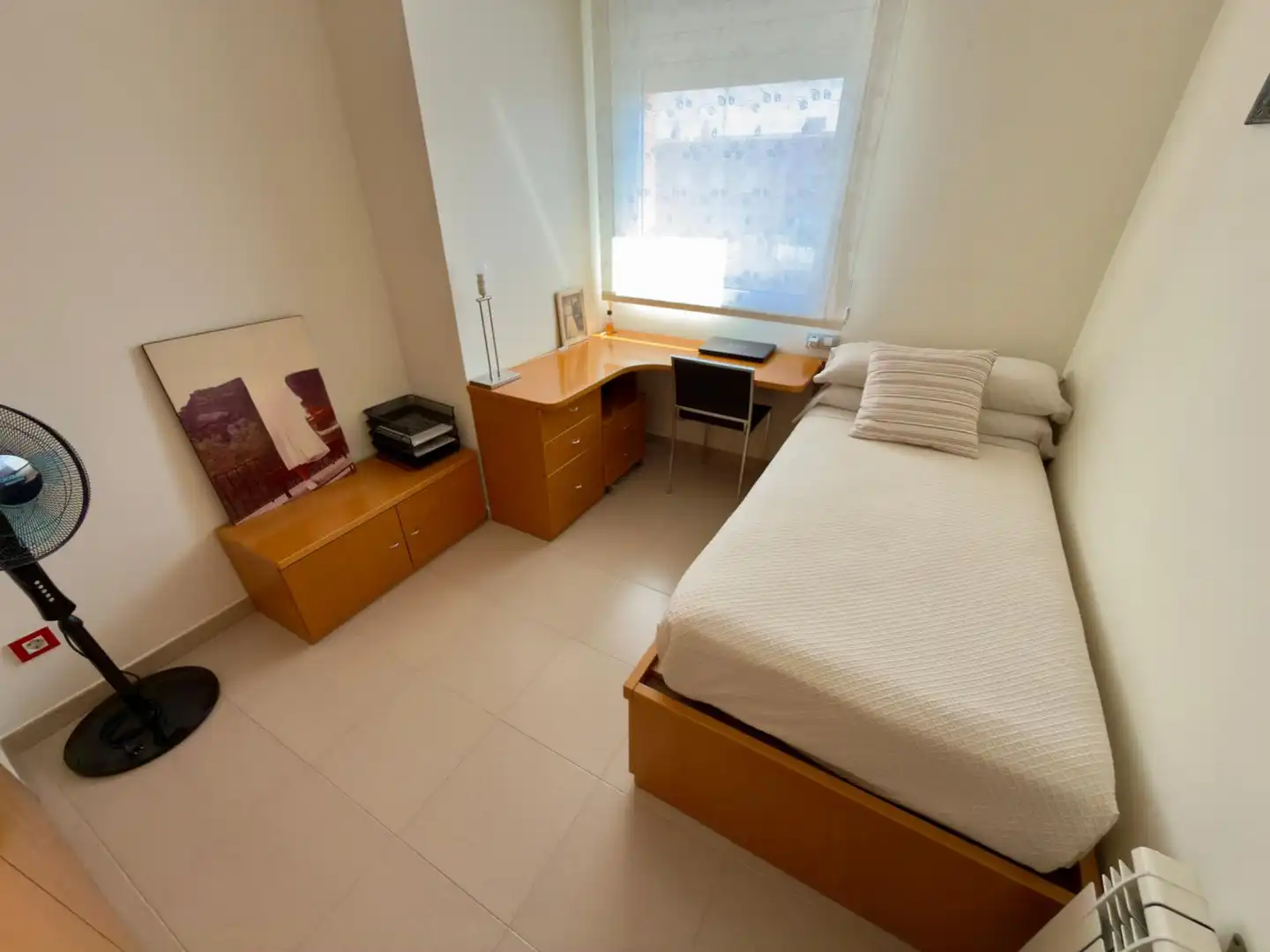 Habitación de Ático en venta en Cornellà de Llobregat con Aire acondicionado, Calefacción y Parquet