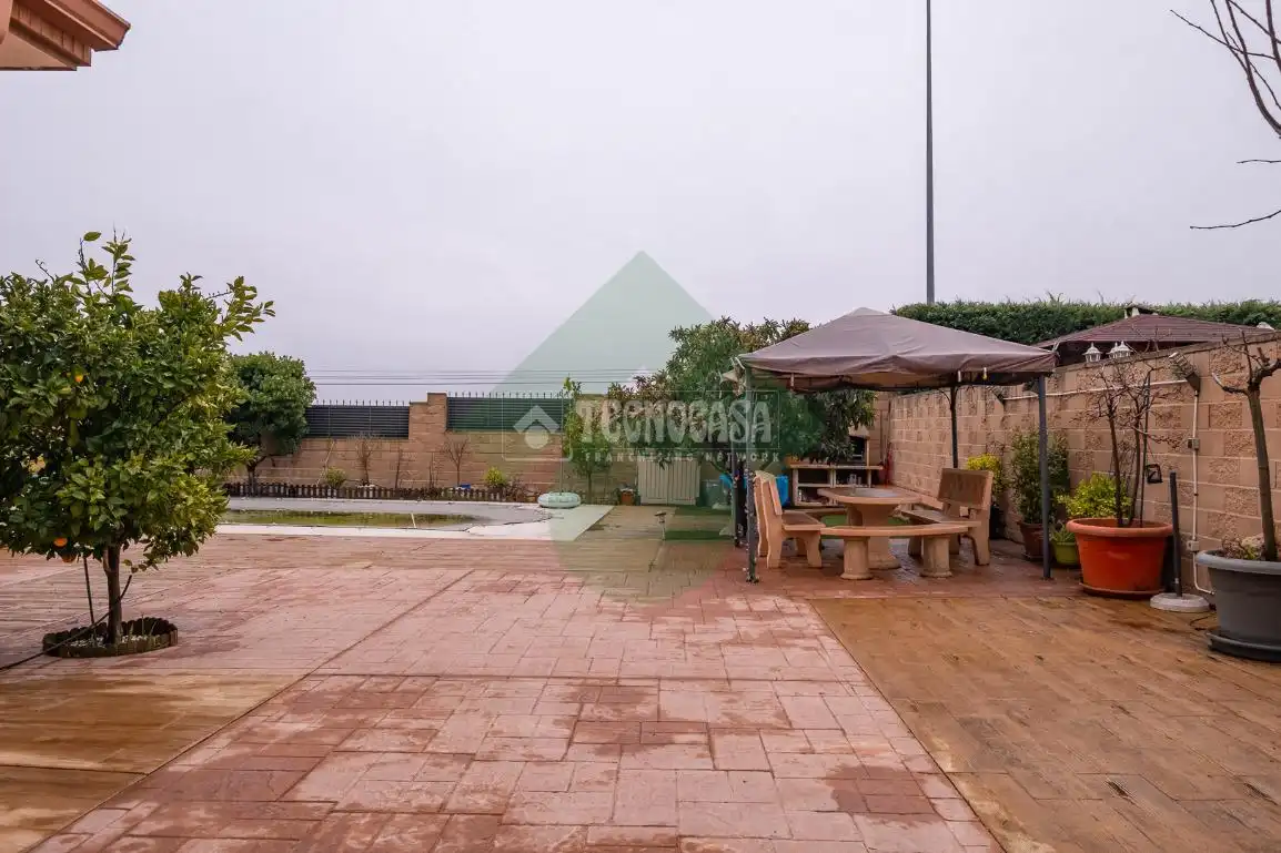 Piscina de Casa o chalet en venta en Griñón