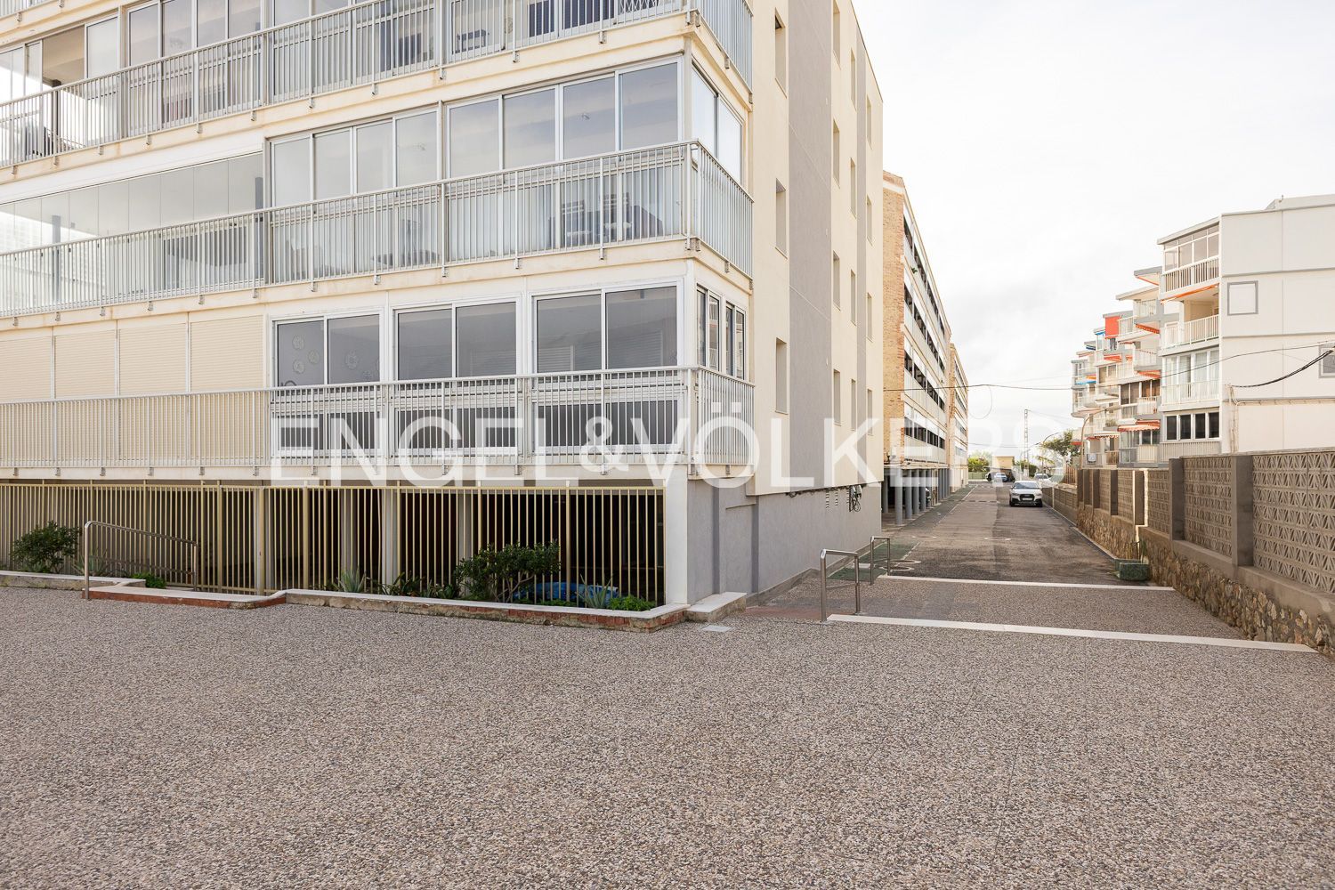 Vista exterior de Pis en venda en  Valencia Capital amb Calefacció i Balcó