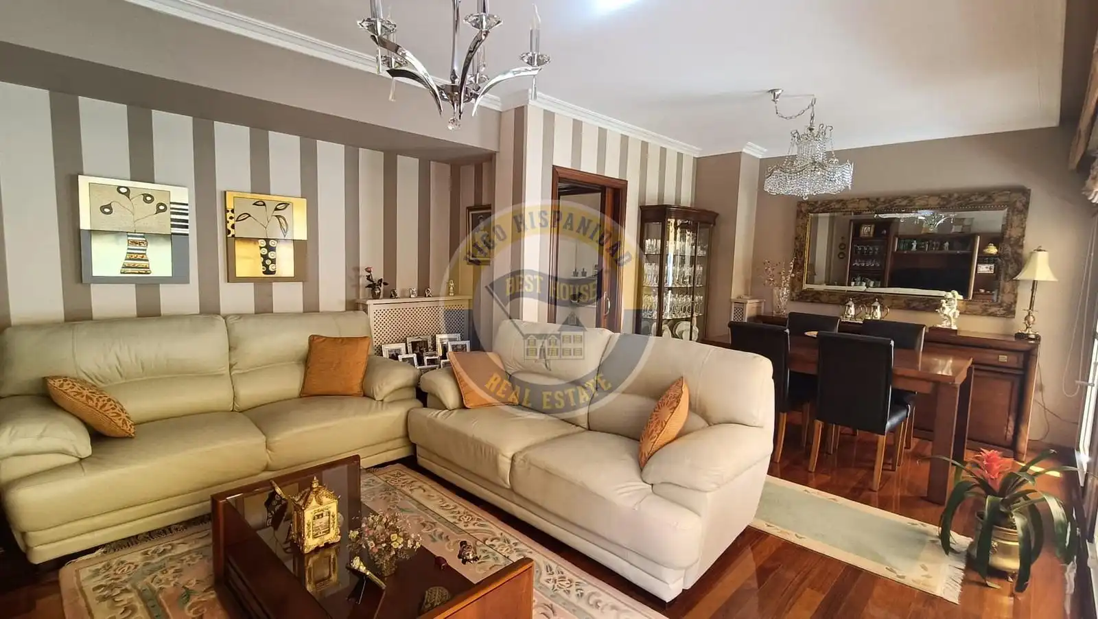 Sala de estar de Casa adosada en venta en Vigo  con Calefacción, Terraza y Trastero