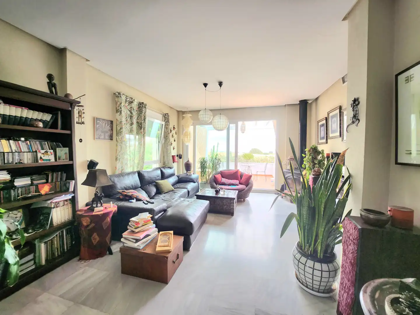 Living room of Houses for sale in Alcalá de Guadaira  with Air Conditioner, Heating and Private garden