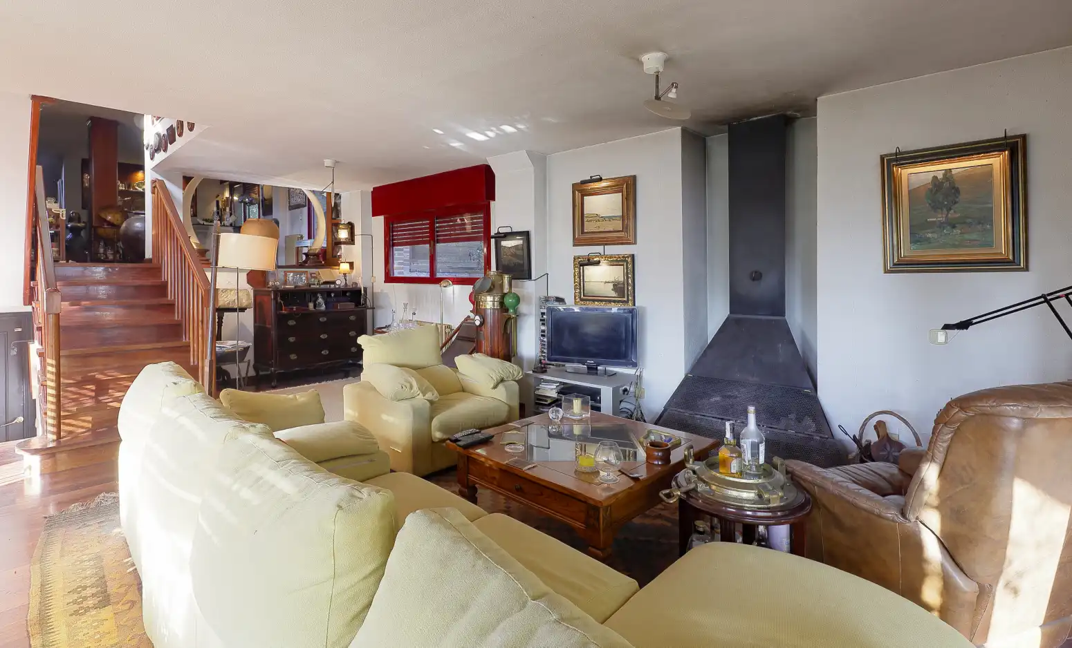 Sala d'estar de Casa o xalet en venda en Gijón  amb Calefacció, Jardí privat i Parquet