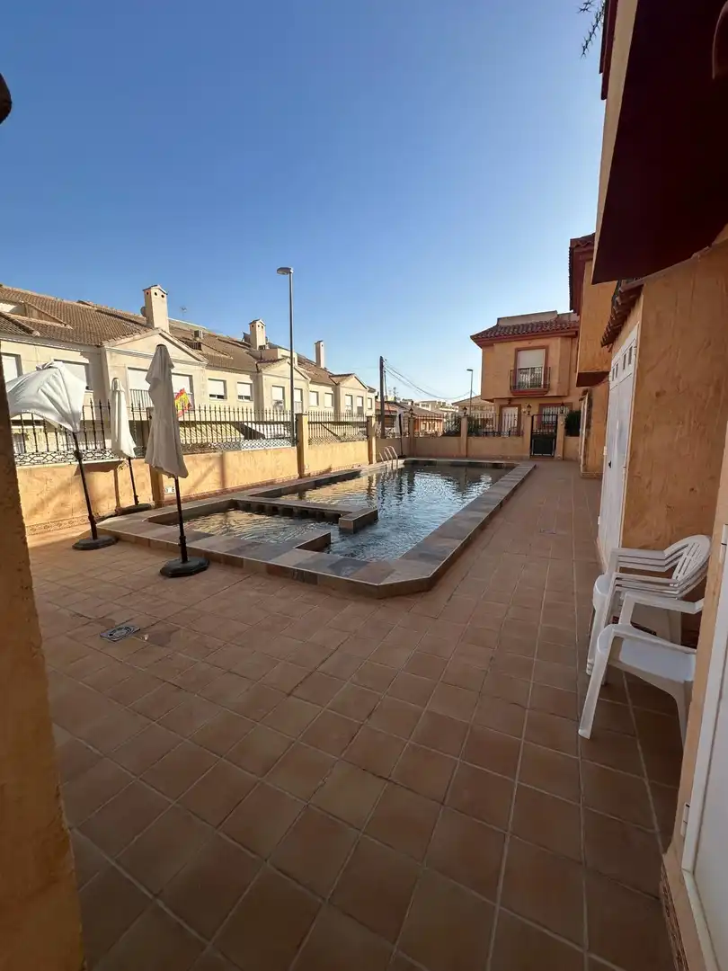 Adosado con piscina en venta en Calle Salvador Dalí, imagen 5