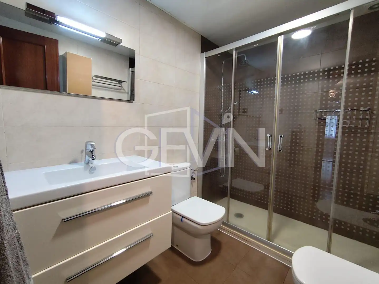 Baño de Piso en venta en La Llagosta con Calefacción