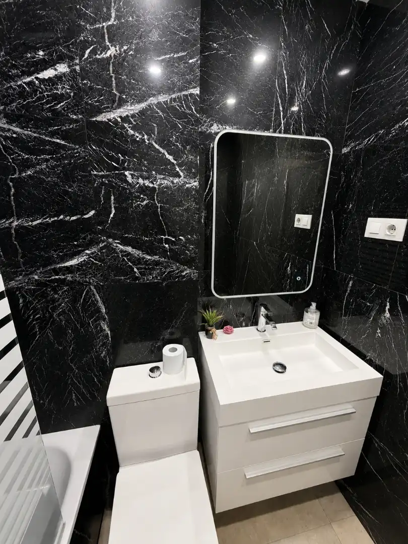 Badezimmer von Wohnung zur Miete in Azuqueca de Henares mit Klimaanlage, Heizung und Ofen