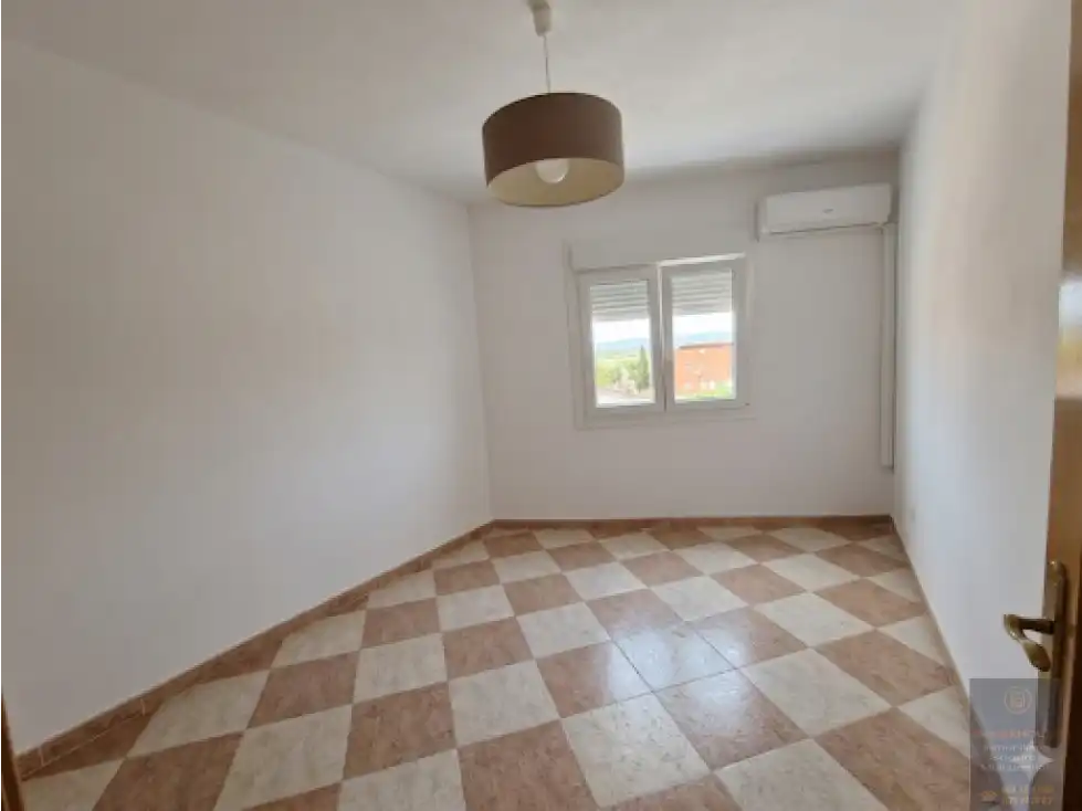Habitación de Dúplex en venta en Valmojado con Aire acondicionado, Calefacción y Terraza