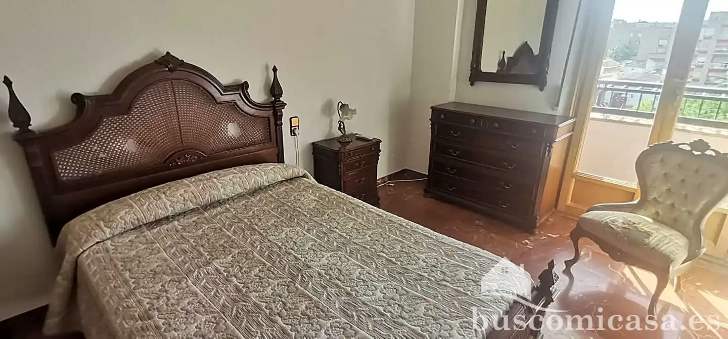 Piso de alquiler en Constitución, Linarejos