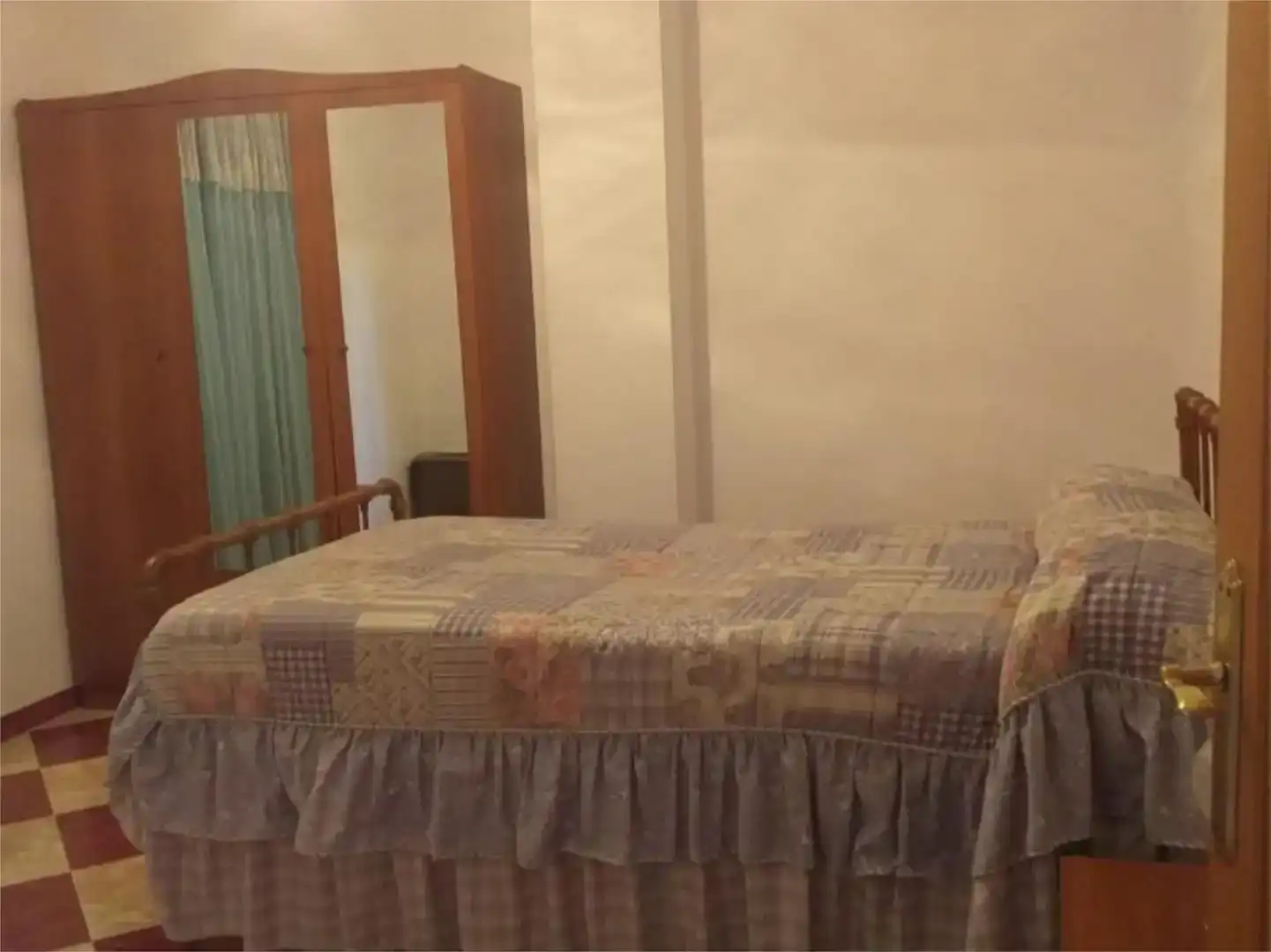 Dormitori de Casa adosada en venda en Cabra del Santo Cristo amb Traster, Moblat i Balcó