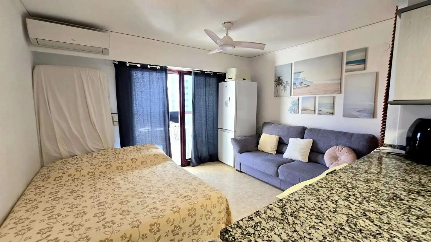 Schlafzimmer von Wohnung zum Verkauf in Gandia mit Klimaanlage, Terrasse und Möbliert
