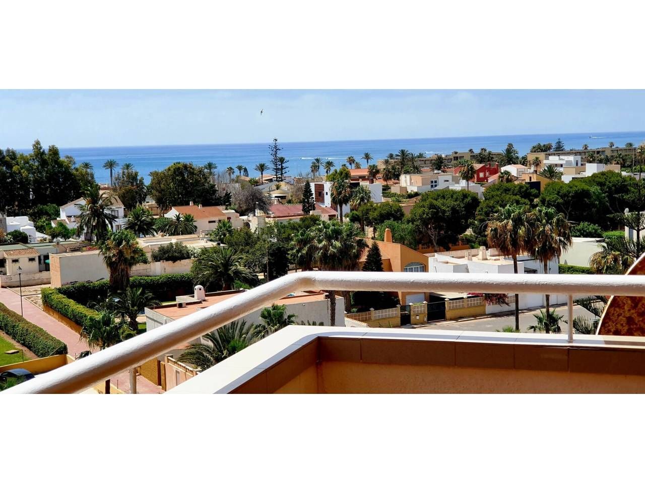 Exterior view of Flat for sale in Roquetas de Mar  with Heating, Terrace and Furnished