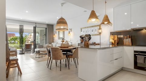 Apartamento contemporáneo con jardín, vistas parciales al mar y vistas al campo de golf de Estepona, imatge 4
