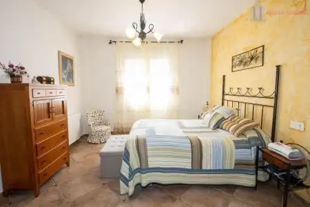 Villa con piscina in vendita a FUENTE ENCAÑA 50, imagen 20