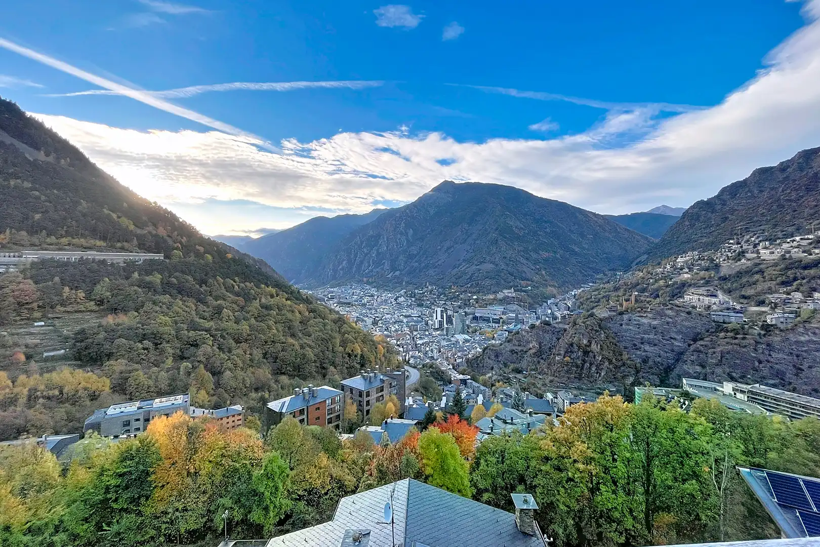 Vista exterior de Apartament en venda en Escaldes – Engordany amb Aire condicionat, Terrassa i Traster