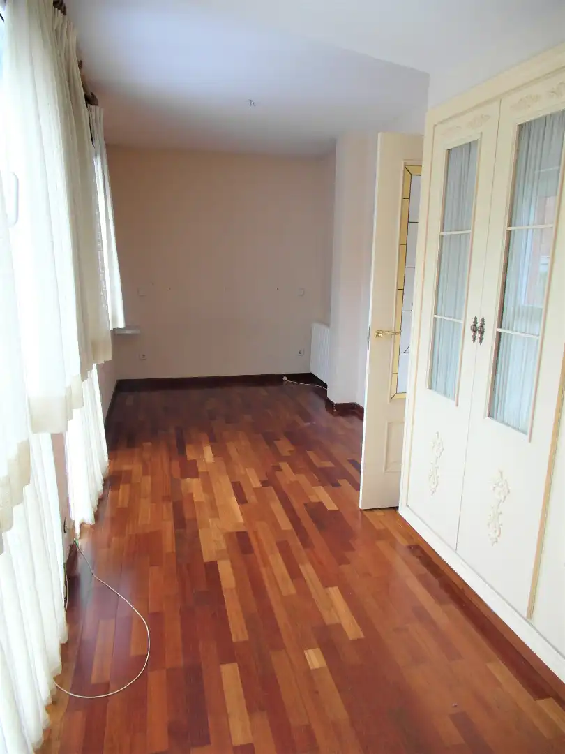 Sala de estar de Casa adosada en venta en Madrid con Aire acondicionado, Calefacción y Jardín privado