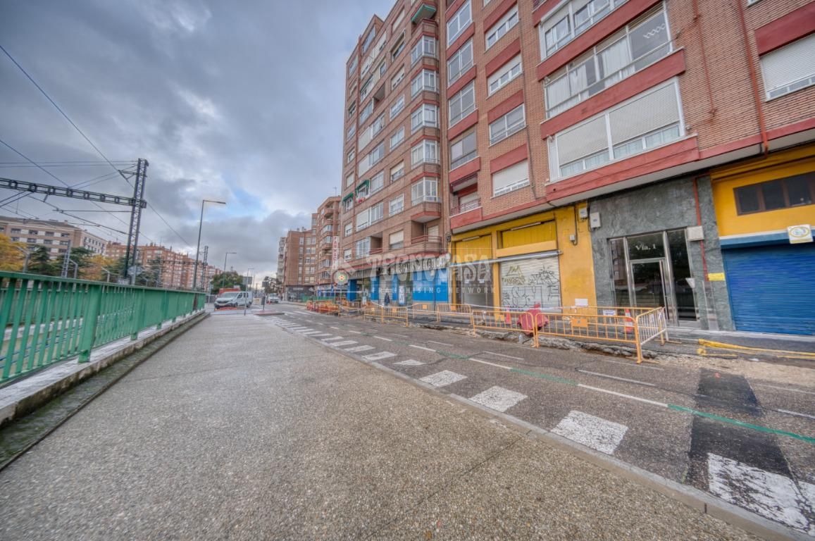 Vista exterior de Pis en venda en Valladolid Capital