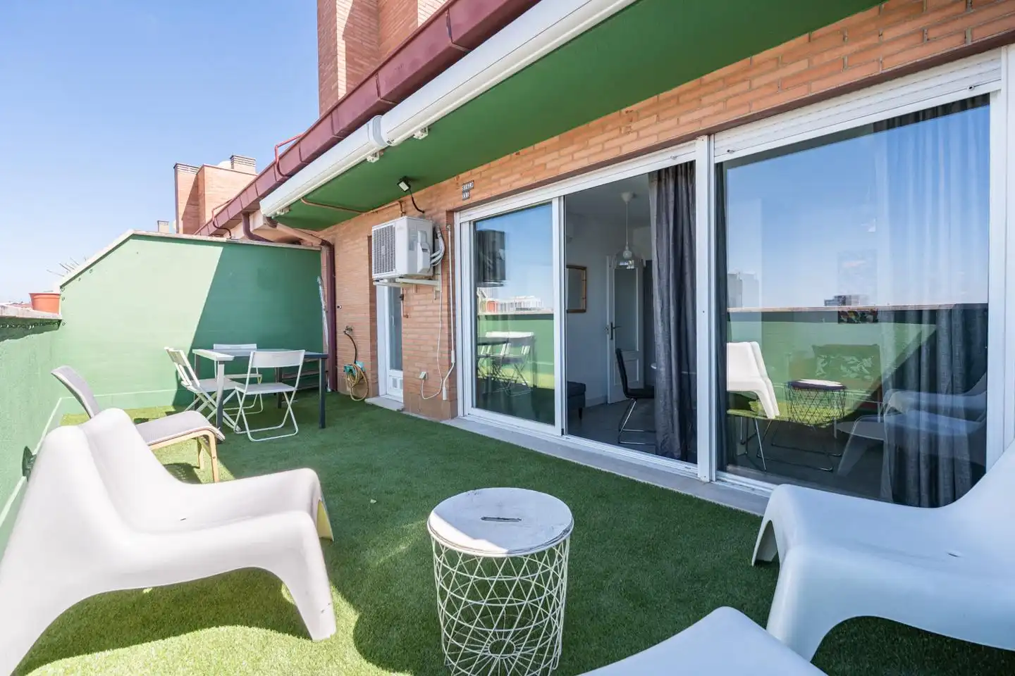 Terrace of Attic for rent in Madrid  with Air Conditioner, Heating and Parquet flooring
