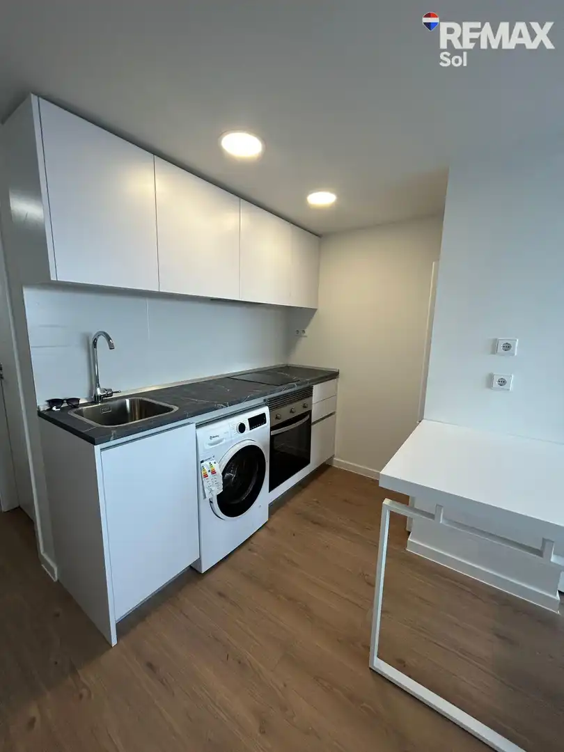 Kitchen of Study for rent in San Sebastián de los Reyes  with Air Conditioner and Community pool