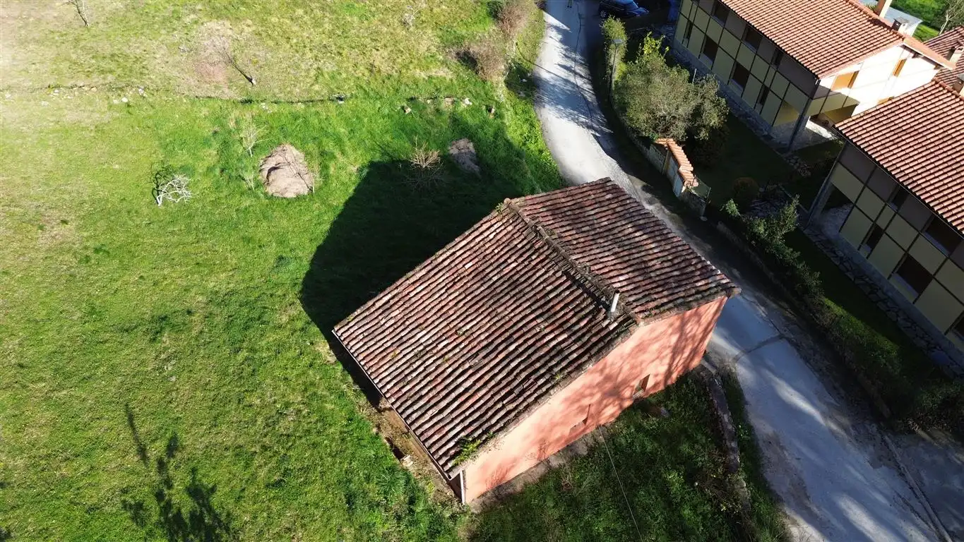 Casa o xalet en venda en Val de San Vicente  amb Jardí privat i Moblat