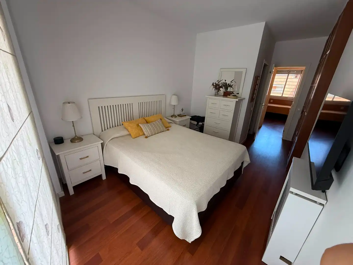 Habitación de Piso en venta en Cornellà de Llobregat con Aire acondicionado, Calefacción y Parquet