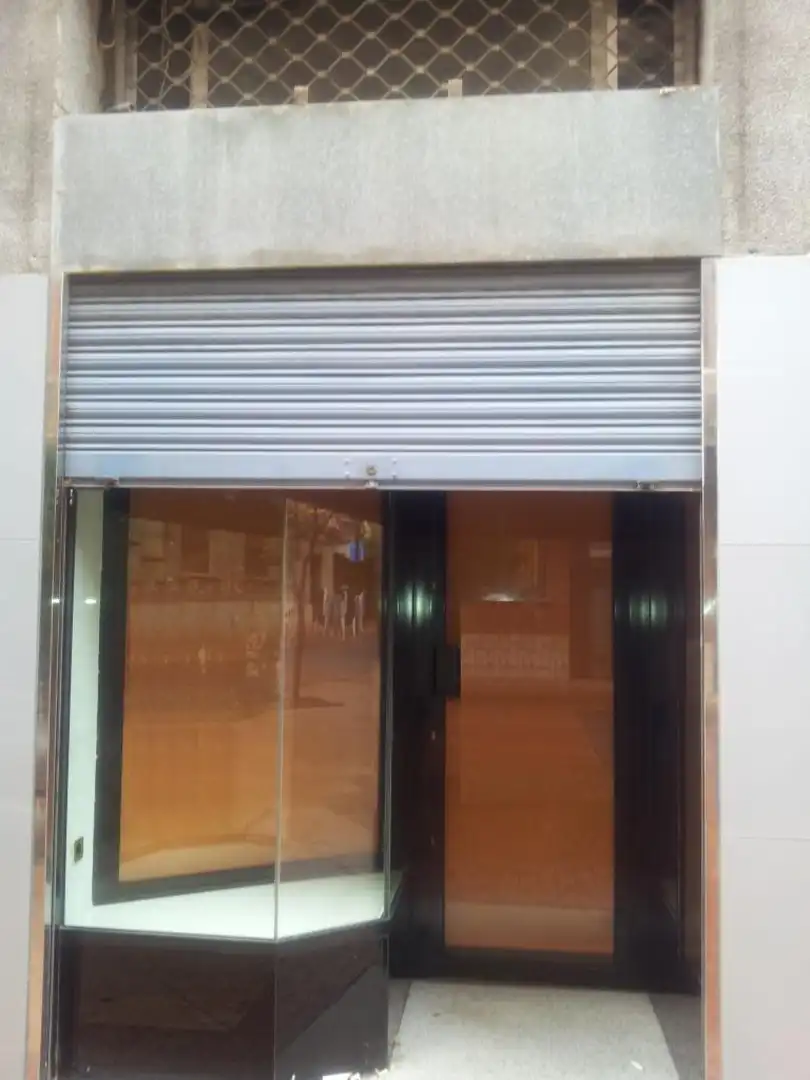 Local comercial en venta en Logroño - Doctores Castroviejo