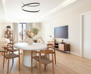 Dining room of Apartment for sale in  Barcelona Capital  with Air Conditioner, Heating and Parquet flooring