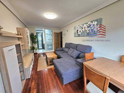 Living room of Apartment to rent in Ourense Capital   with Heating, Parquet flooring and Terrace