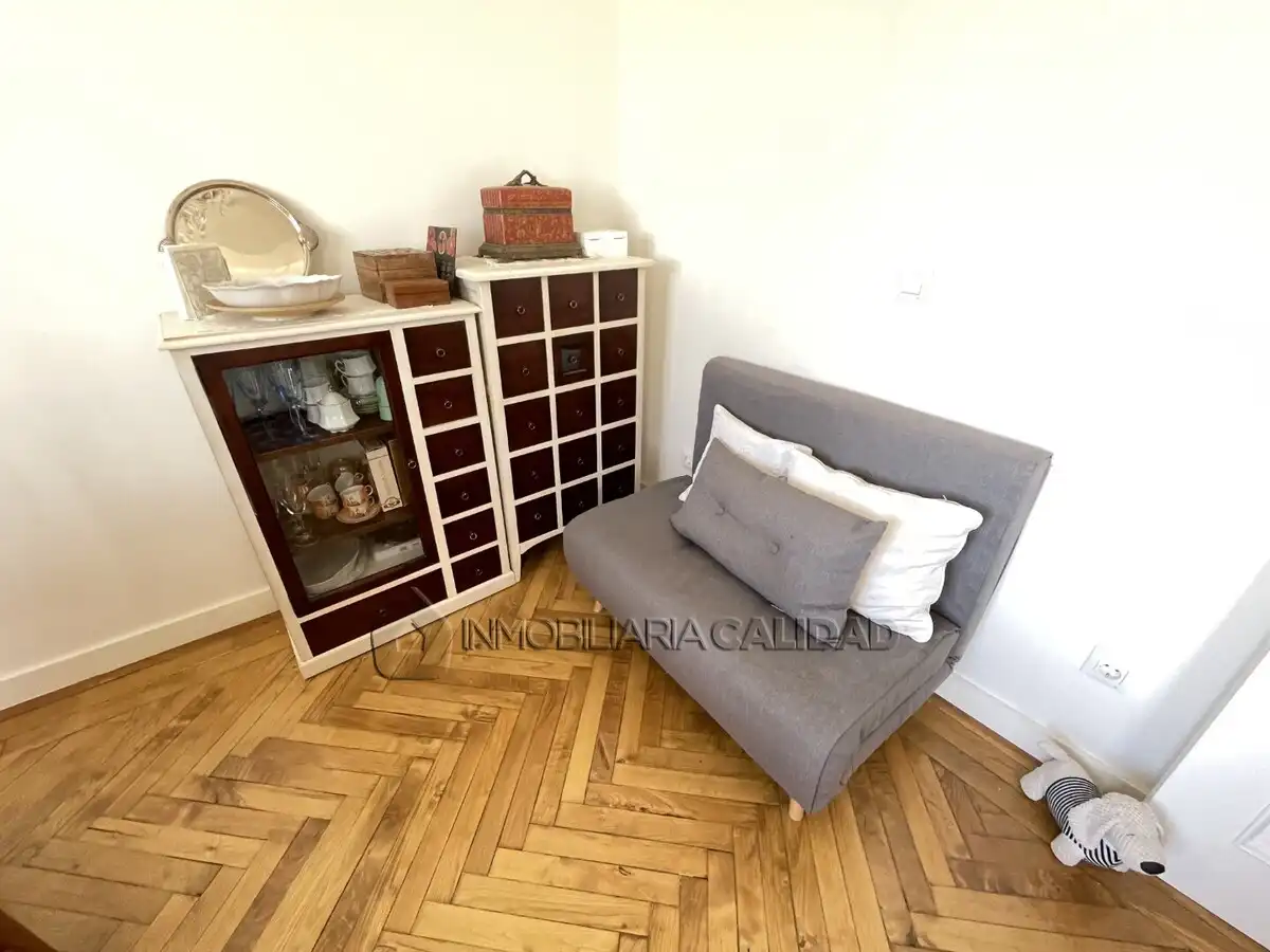Bedroom of Flat for rent in Burgos  with Heating and Furnished