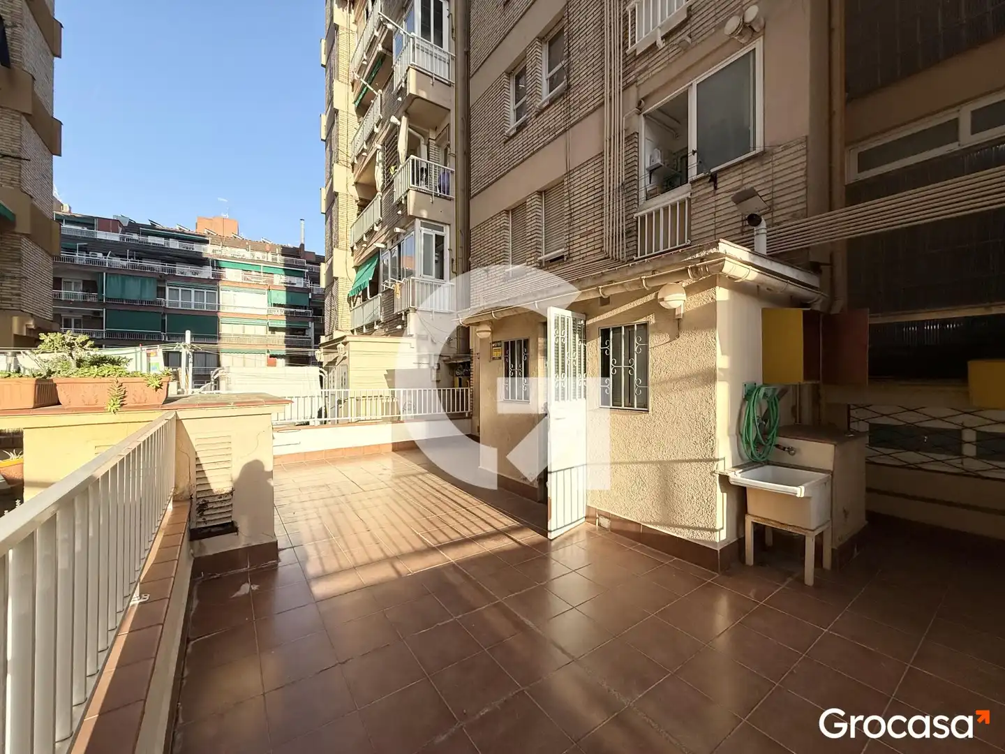 Terrassa de Pis en venda en Barcelona amb Calefacció, Jardí privat i Terrassa