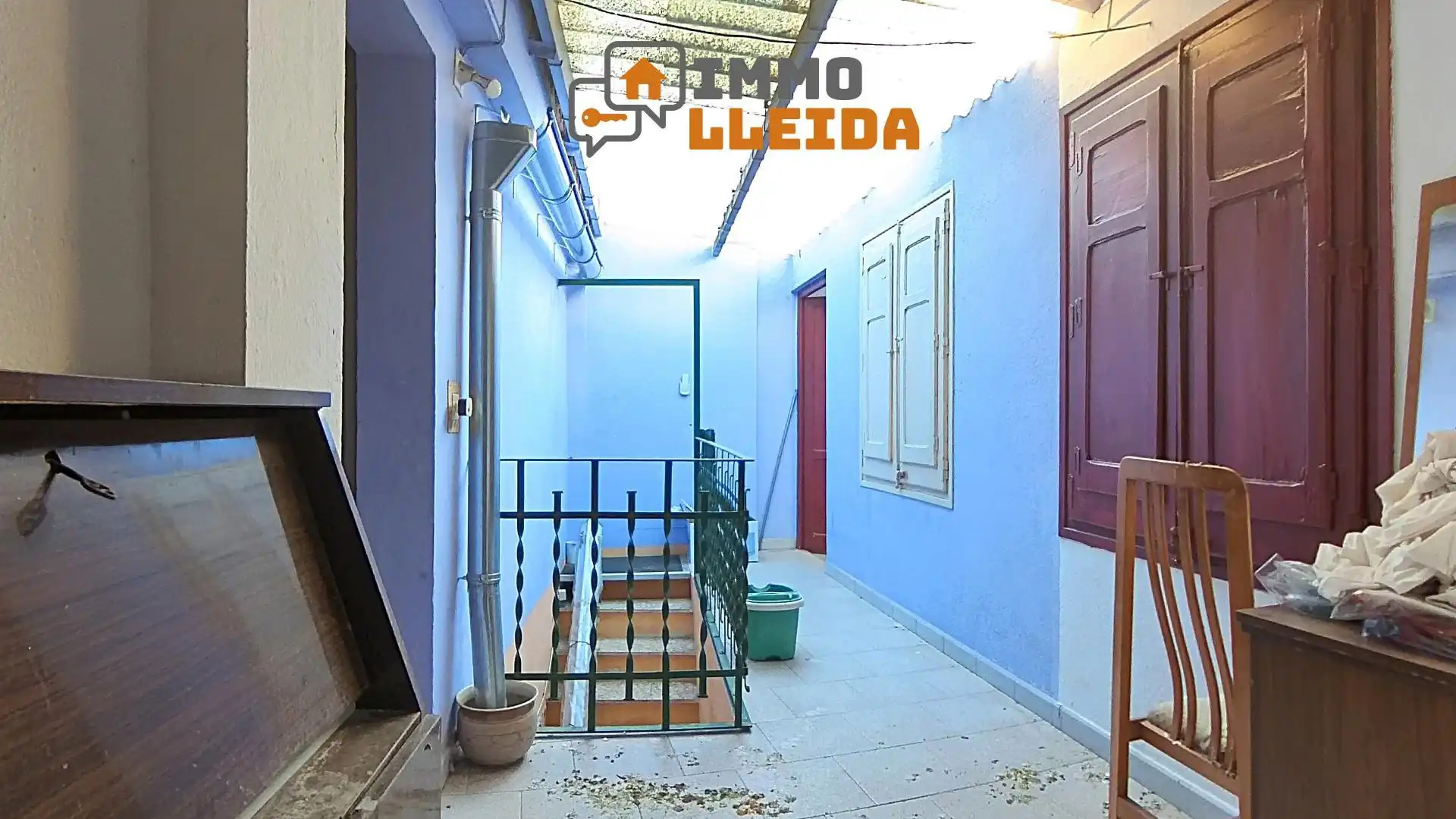 Vista exterior de Casa adosada en venda en Binéfar amb Calefacció, Terrassa i Traster