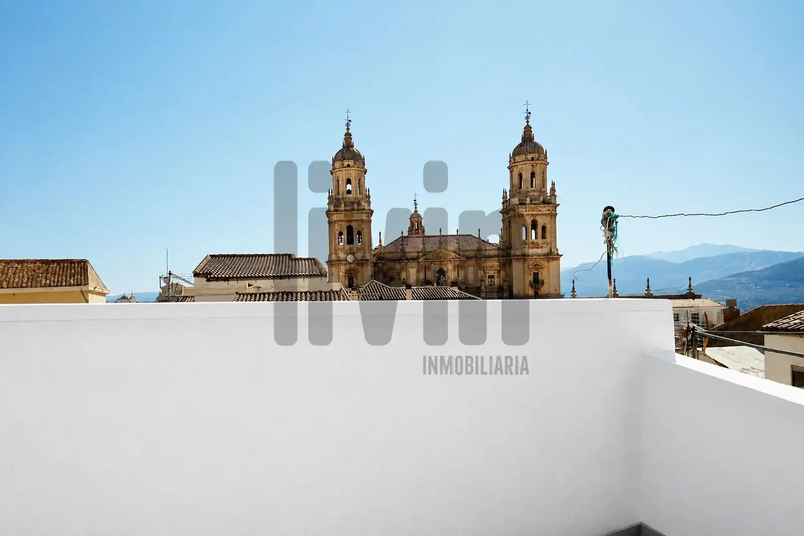 Vista exterior de Apartament en venda en Jaén amb Aire condicionat i Moblat