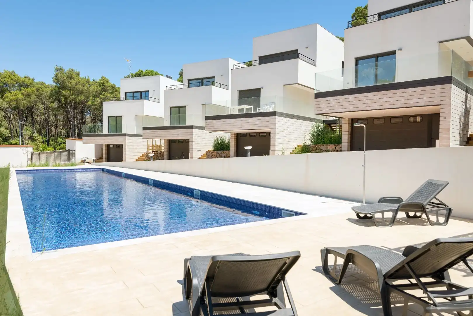 Piscina de Casa adosada en venda en Palafrugell amb Aire condicionat, Calefacció i Jardí privat