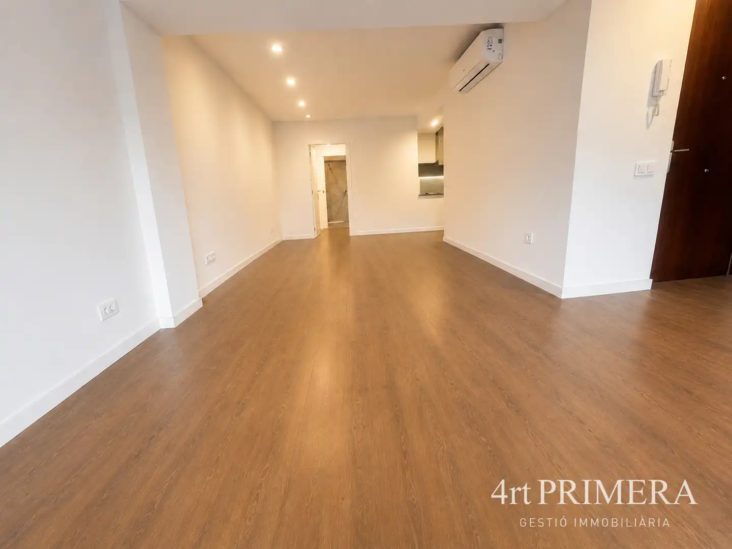 Sala d'estar de Pis de lloguer en Granollers amb Aire condicionat, Calefacció i Parquet
