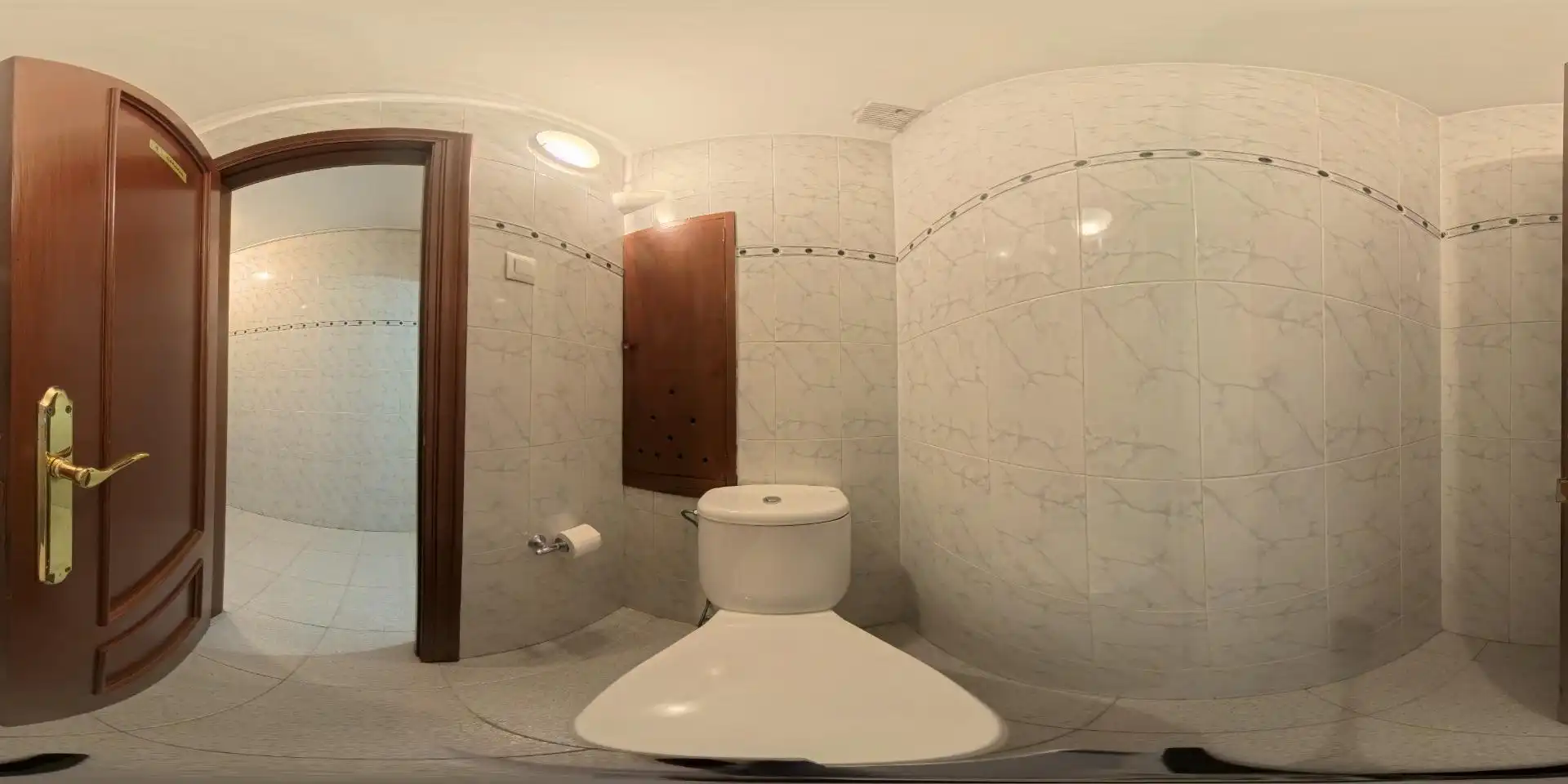 Baño de Local en venta en Oviedo 