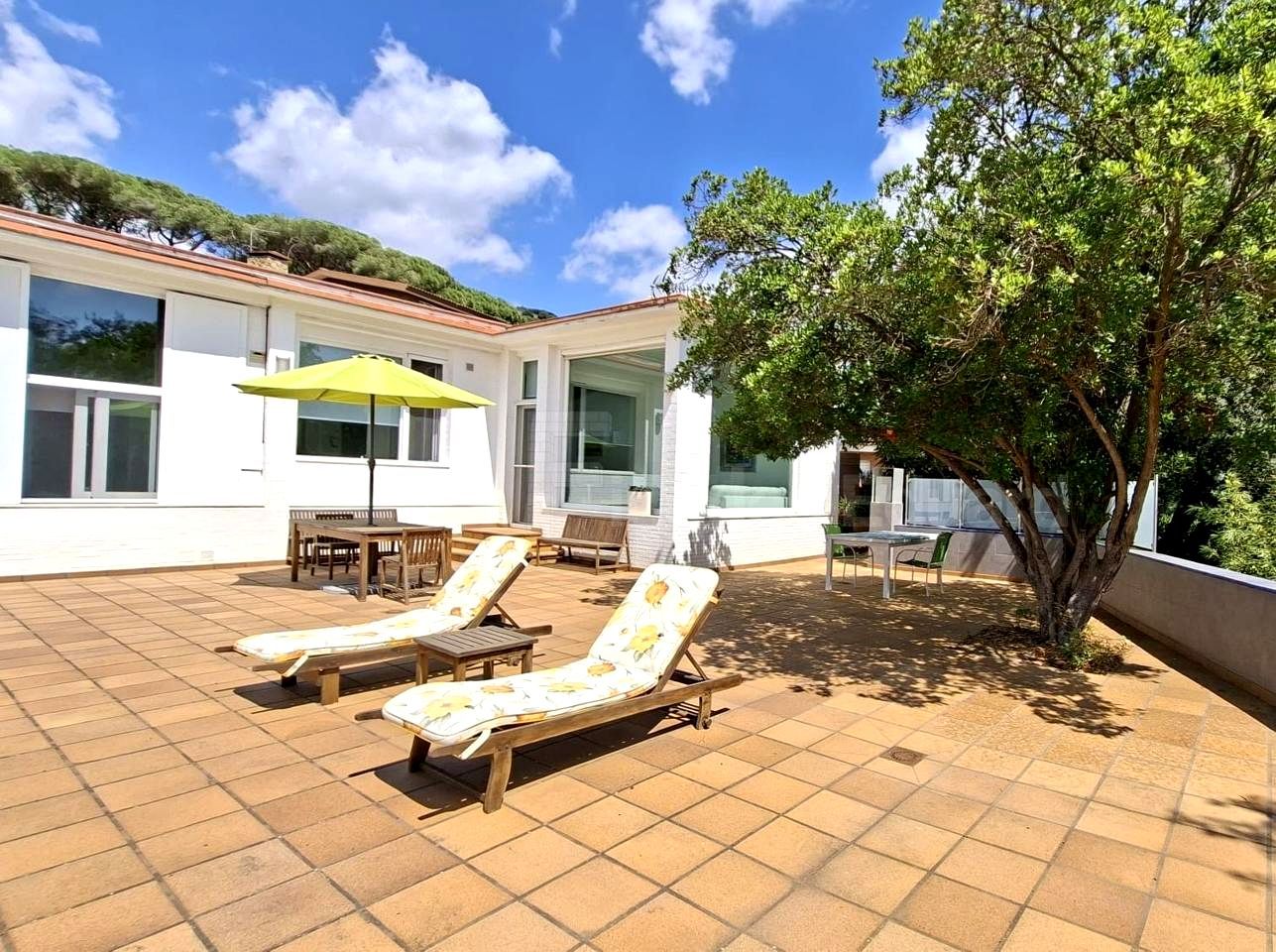 Terraza de Casa o chalet de alquiler en Argentona con Calefacción, Jardín privado y Piscina