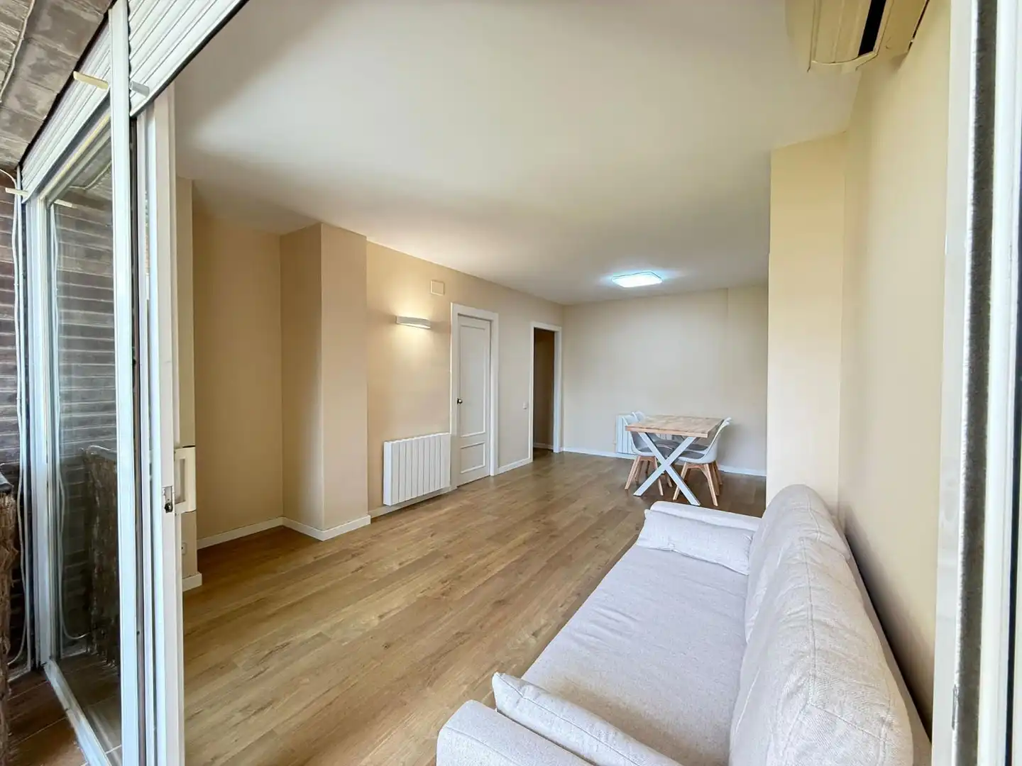 Exterior view of Flat for rent in Sant Cugat del Vallès  with Air Conditioner, Heating and Parquet flooring