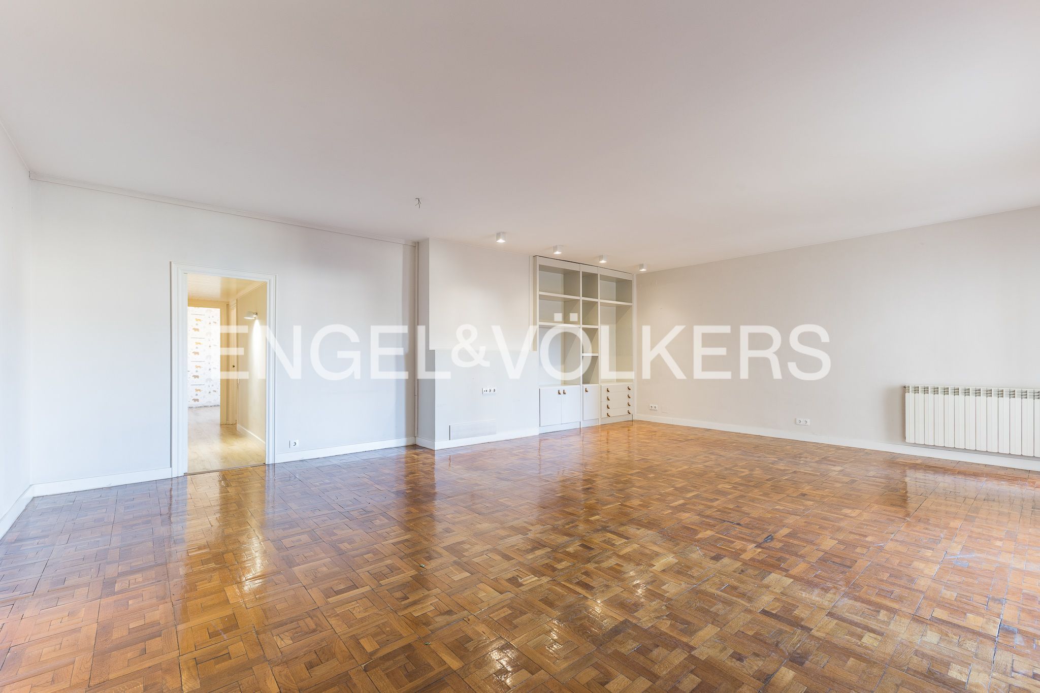 Sala de estar de Piso en venta en  Barcelona Capital con Calefacción, Parquet y Terraza