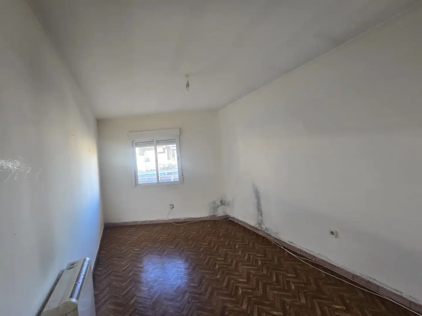 Habitación de Piso en venta en Madrid con Calefacción