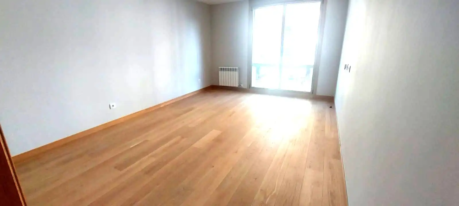 Habitación de Piso de alquiler en Vigo  con Calefacción, Parquet y Trastero