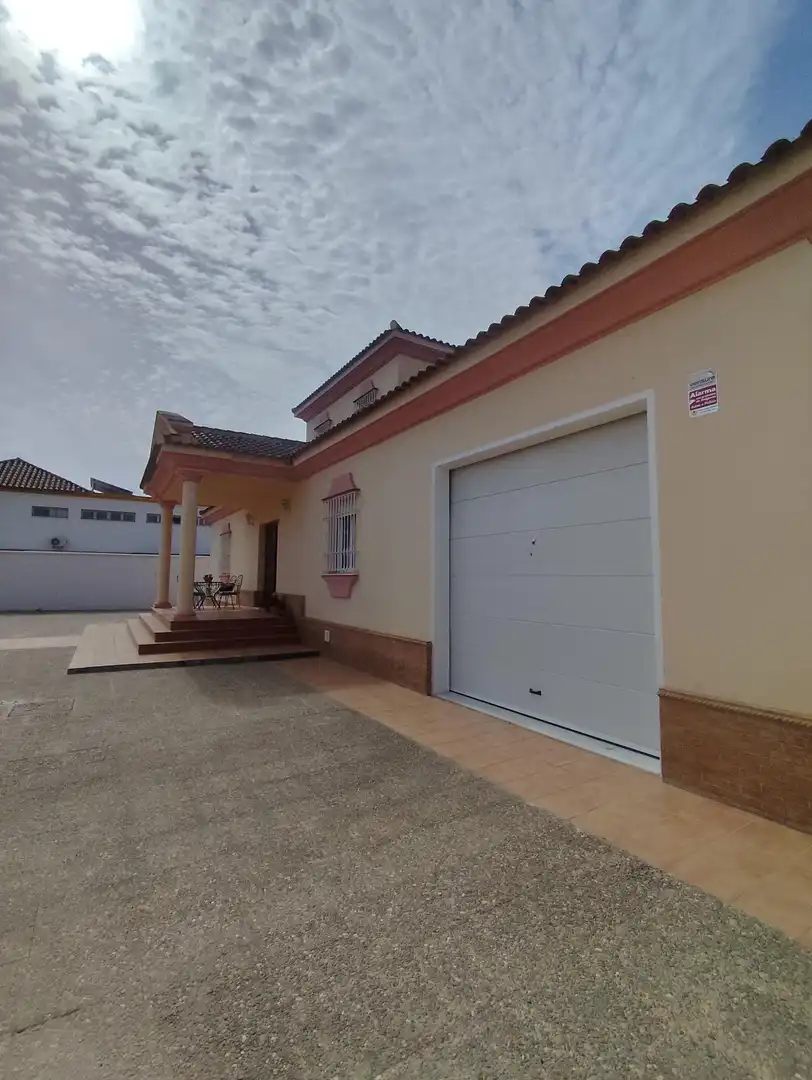Detached house with pool for sale in Las Almenas, imagen 5