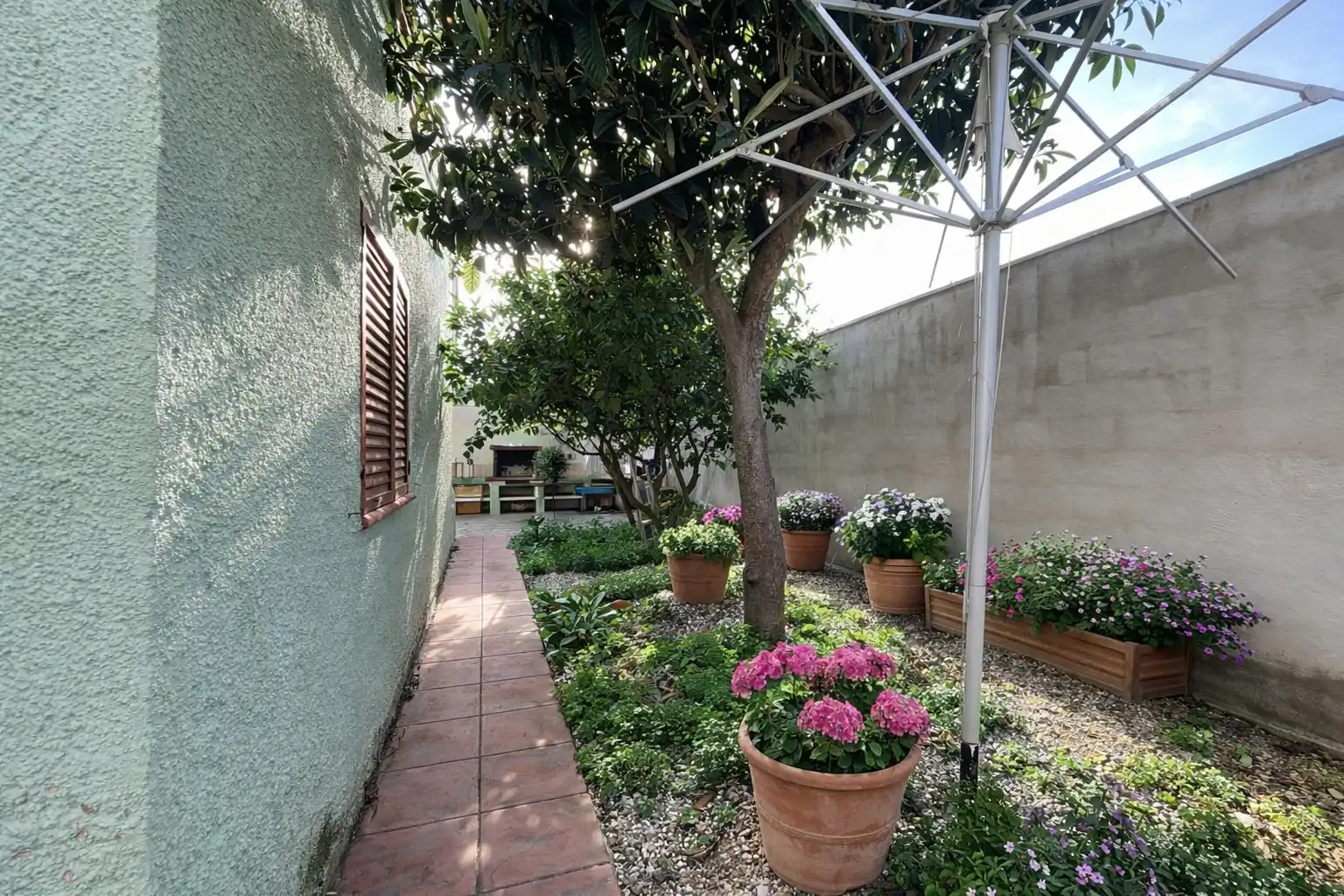 Villa con giardino in vendita a Carrer Pau Casals la Isla, imagen 2