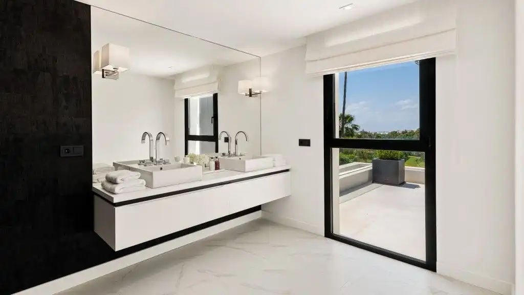Chalet con piscina en venta en Nueva Andalucía, imagen 16