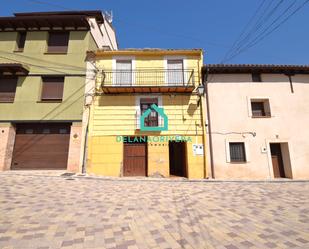 Vista exterior de Casa o xalet en venda en Molina de Aragón amb Calefacció, Jardí privat i Traster
