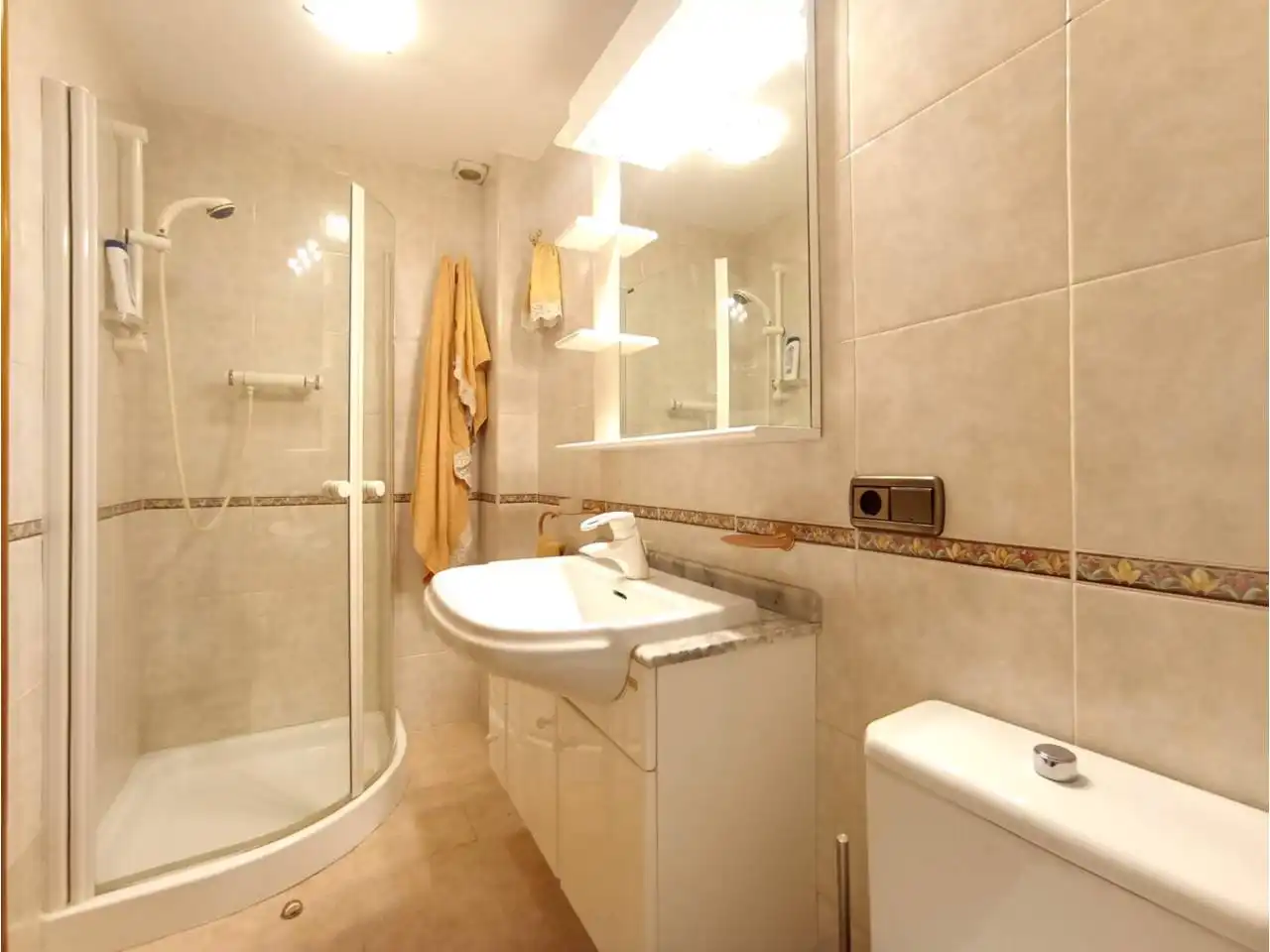 Baño de Casa o chalet en venta en Cogollos con Calefacción, Jardín privado y Terraza
