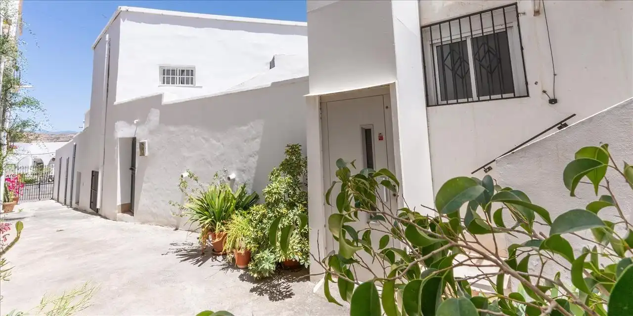 Vista exterior de Piso en venta en Gádor