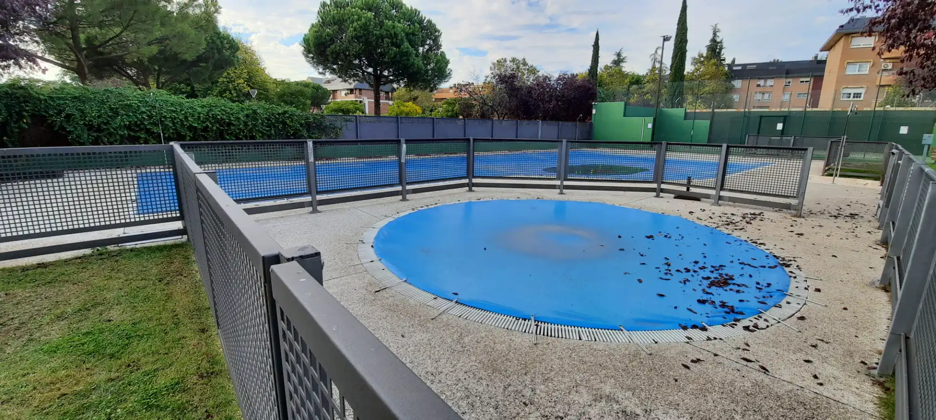 Piscina de Ático en venta en Las Rozas de Madrid con Aire acondicionado, Calefacción y Parquet