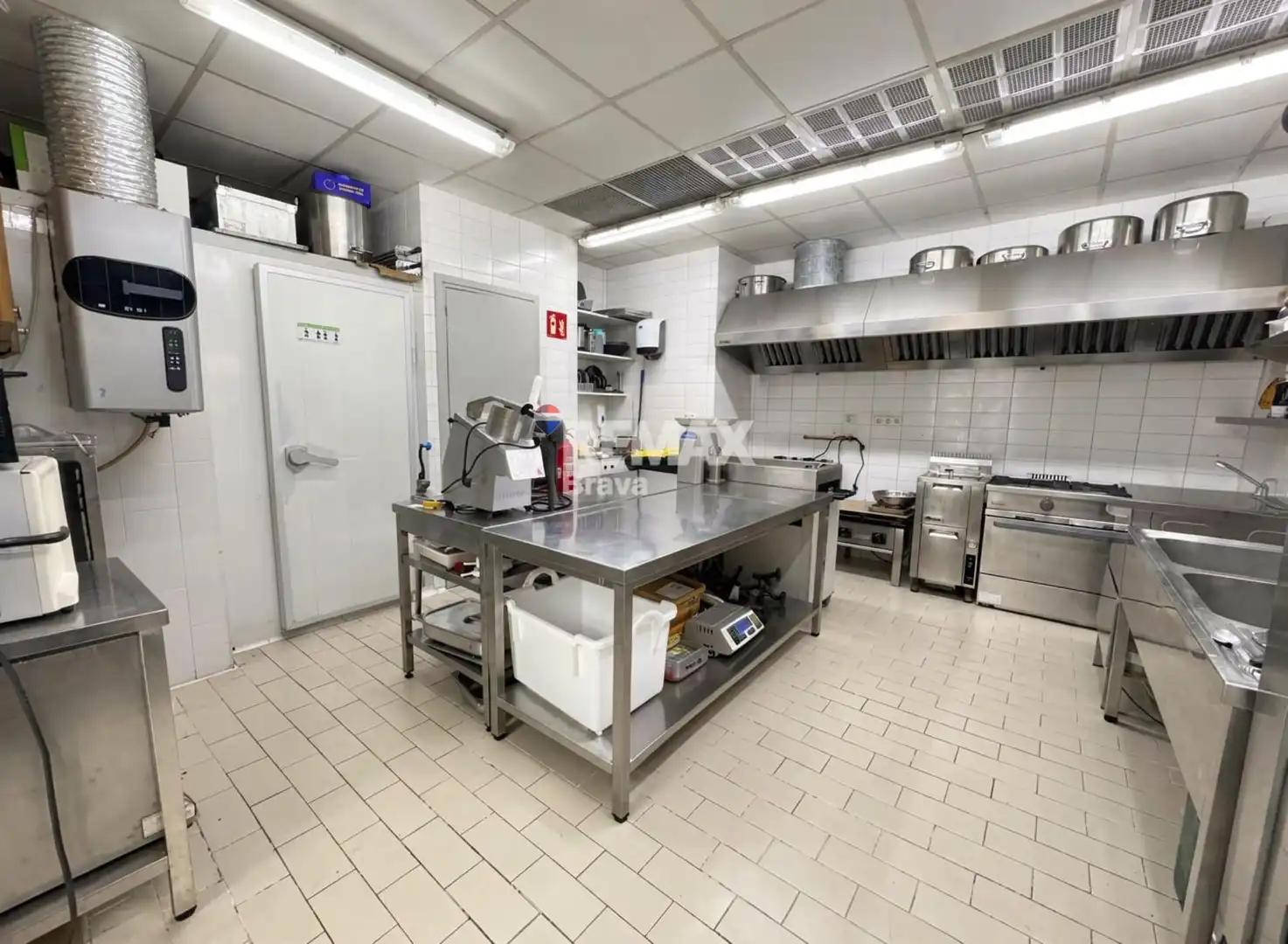 Cuina de Local en venda en Flaçà, Girona