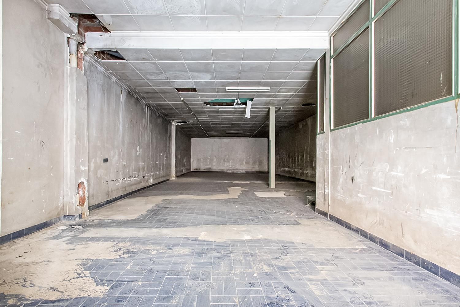 Premises for sale in Sabadell