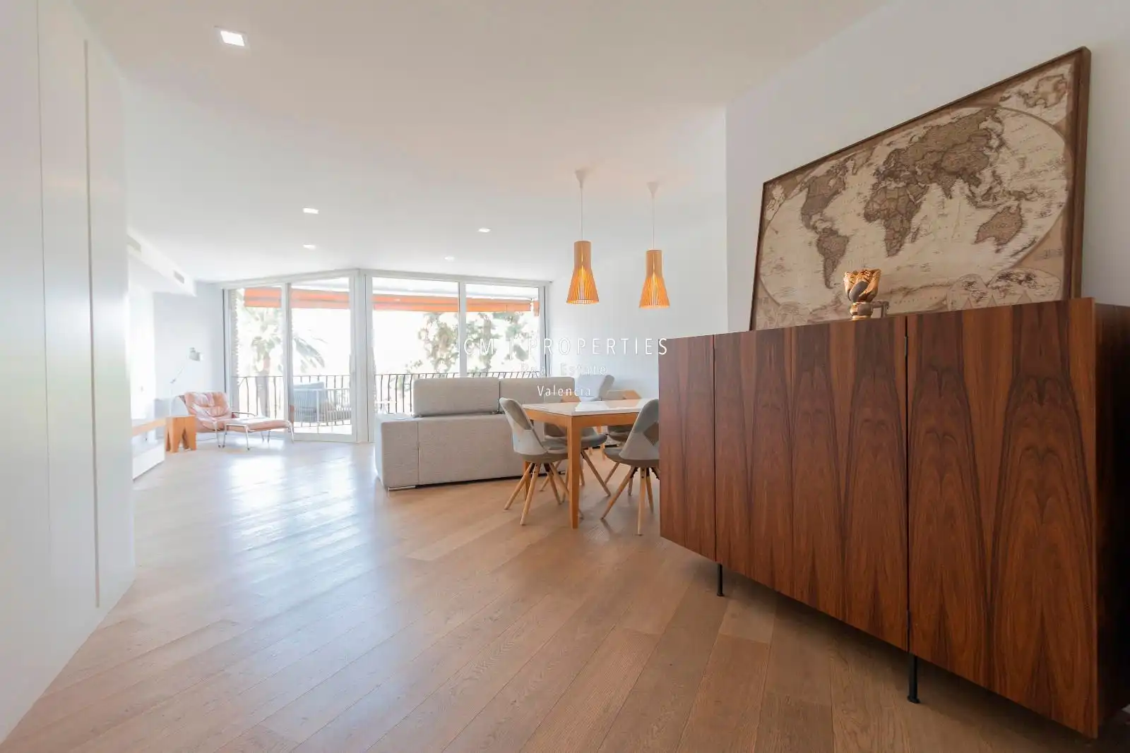 Piso de alquiler en Alameda, Exposició