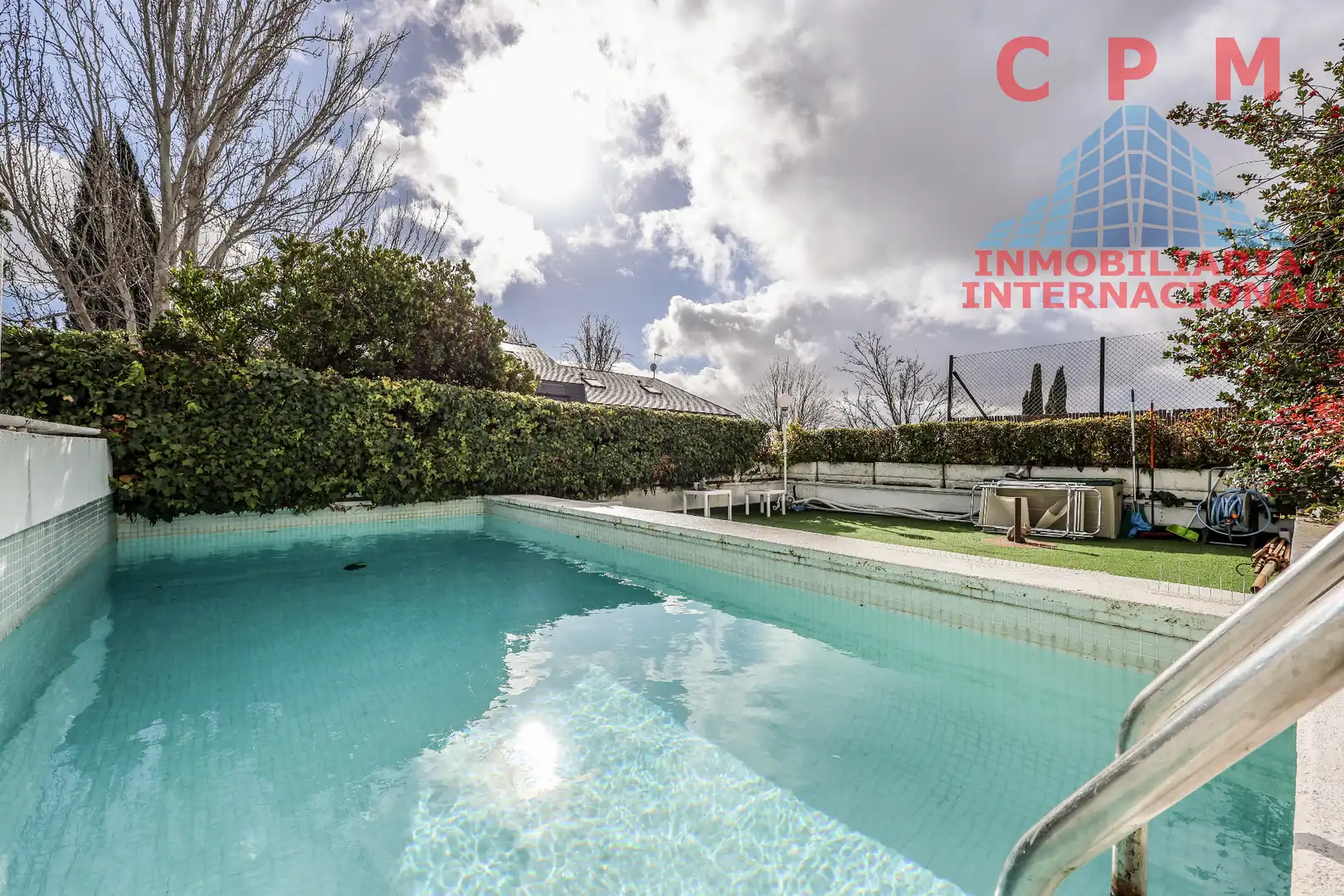 Piscina de Casa o chalet en venta en Madrid con Aire acondicionado, Calefacción y Parquet