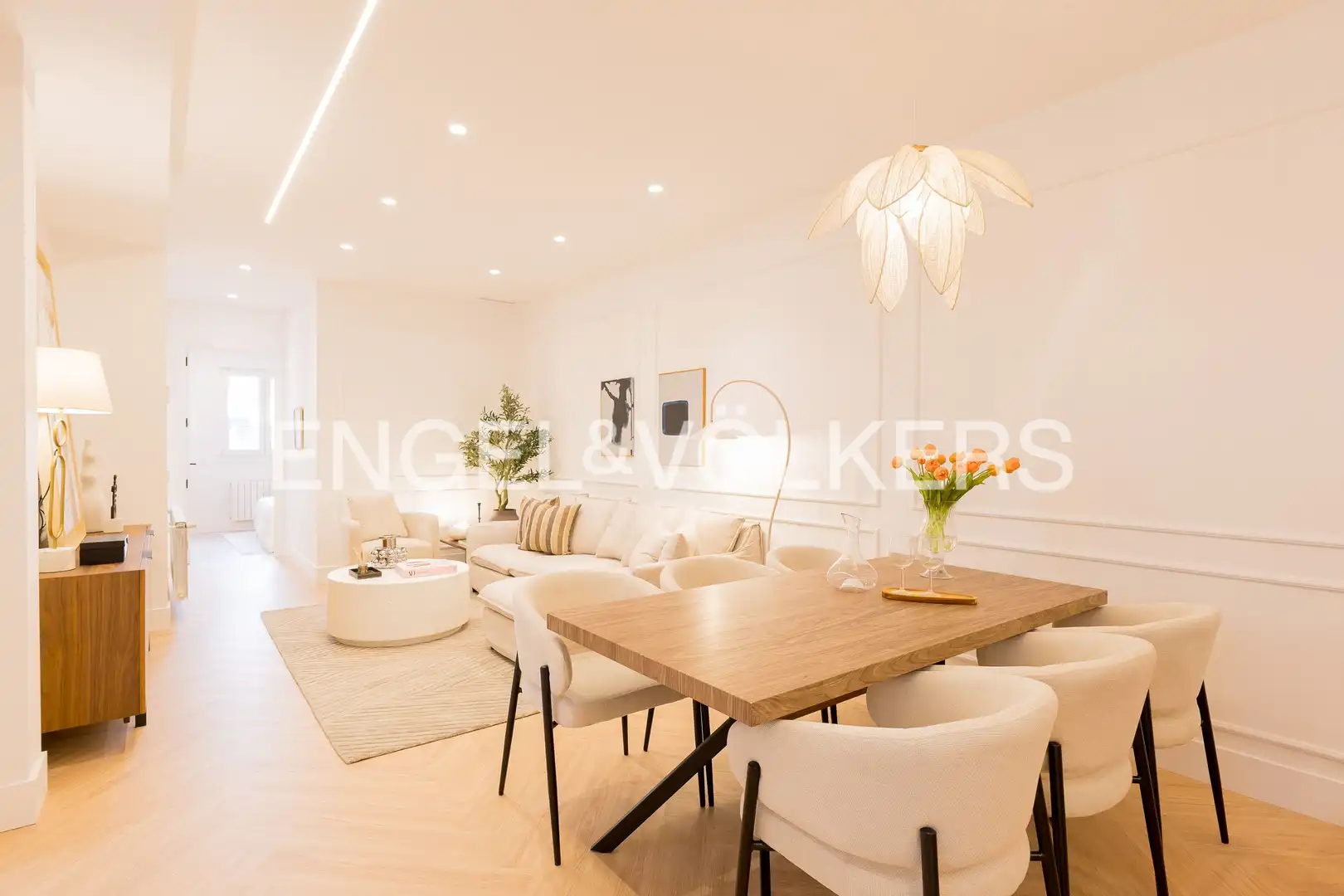 Wohnzimmer von Wohnung zum Verkauf in Madrid mit Klimaanlage, Heizung und Parkett